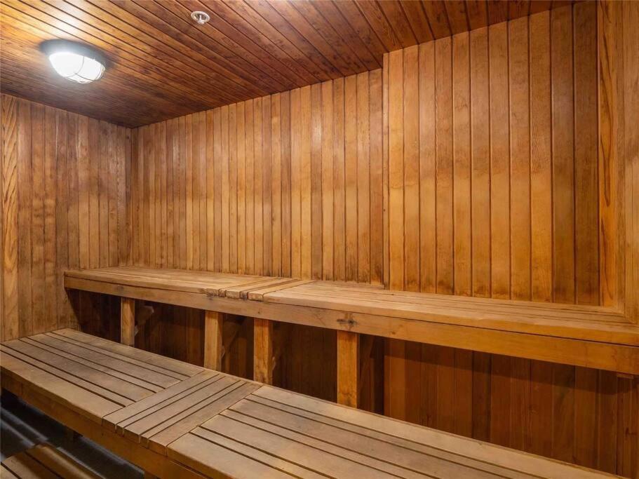 Lakeview Condo In Downtown With Free Parking. Toronto Exterior photo